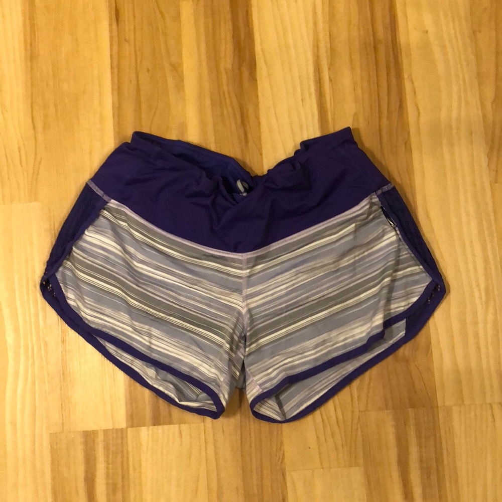 Lululemon athletic shorts with pocket